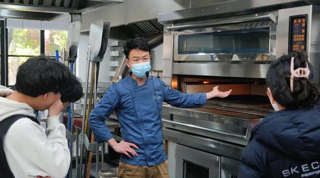 学会哪些技巧 ？步步皆关键招招拓市场！K8凯发天生赢家烤出好吃的披萨饼需要(图3)