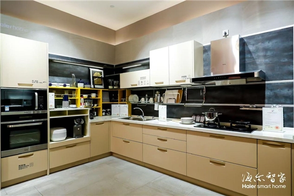 三翼鸟上海体验中心是如何做到的？k8凯发一触即发单店年入过亿！(图2)